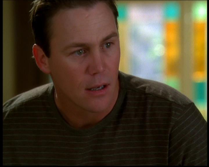 Charmed-Online-dot-614TheLegendOftheSleepyHalliwell0337.jpg
