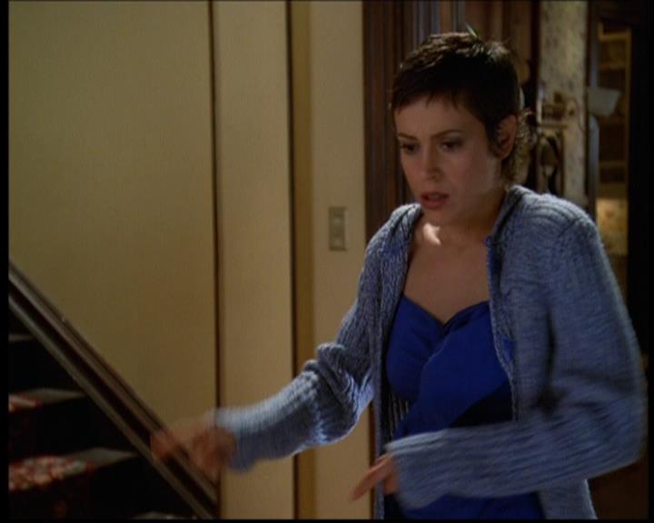 Charmed-Online-dot-614TheLegendOftheSleepyHalliwell0349.jpg