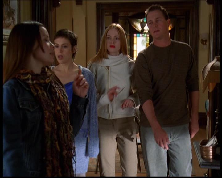 Charmed-Online-dot-614TheLegendOftheSleepyHalliwell0355.jpg