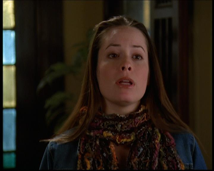 Charmed-Online-dot-614TheLegendOftheSleepyHalliwell0356.jpg