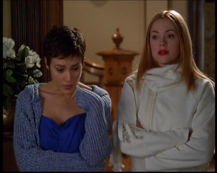 Charmed-Online-dot-614TheLegendOftheSleepyHalliwell0359.jpg Charmed-Online-dot-614TheLegendOftheSleepyHalliwell0359.jpg