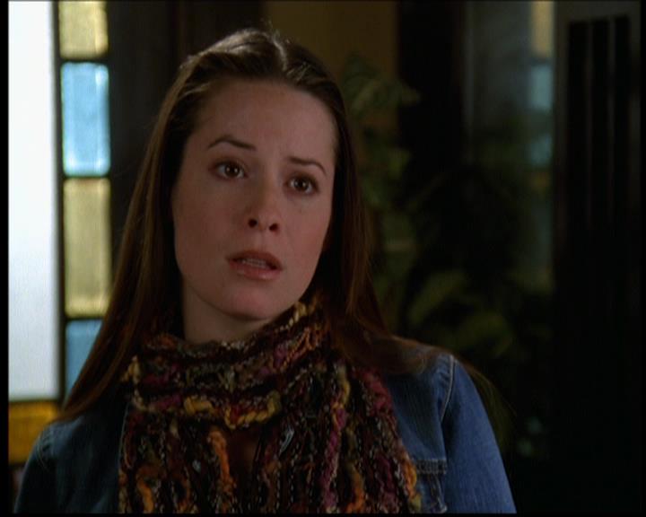 Charmed-Online-dot-614TheLegendOftheSleepyHalliwell0369.jpg
