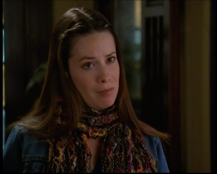 Charmed-Online-dot-614TheLegendOftheSleepyHalliwell0382.jpg
