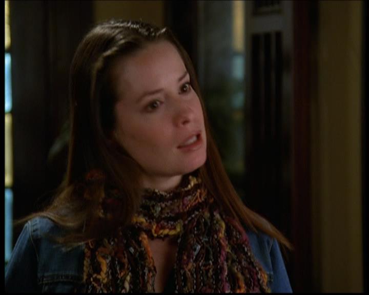 Charmed-Online-dot-614TheLegendOftheSleepyHalliwell0388.jpg