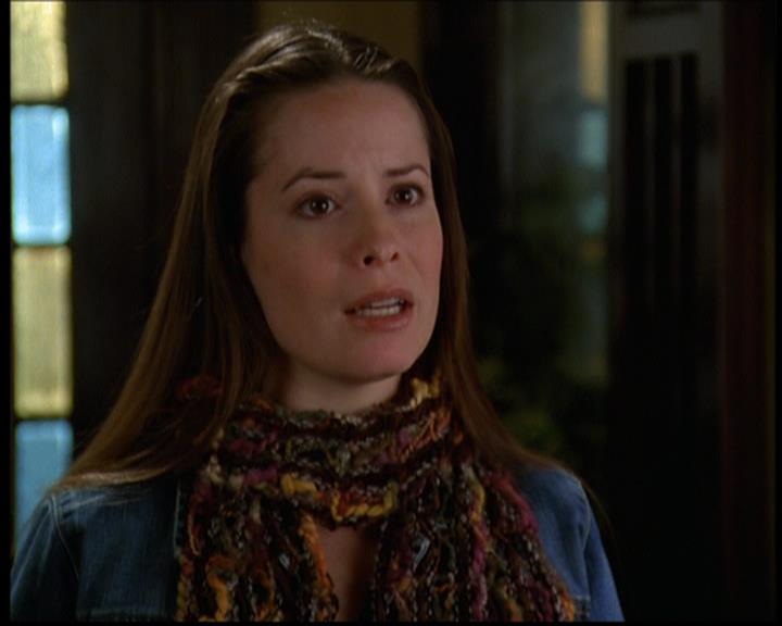 Charmed-Online-dot-614TheLegendOftheSleepyHalliwell0404.jpg Charmed-Online-dot-614TheLegendOftheSleepyHalliwell0404.jpg