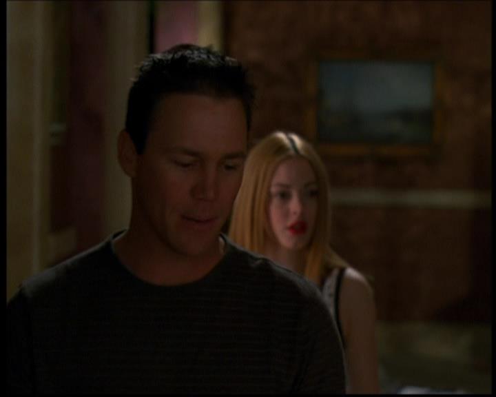 Charmed-Online-dot-614TheLegendOftheSleepyHalliwell0453.jpg Charmed-Online-dot-614TheLegendOftheSleepyHalliwell0453.jpg