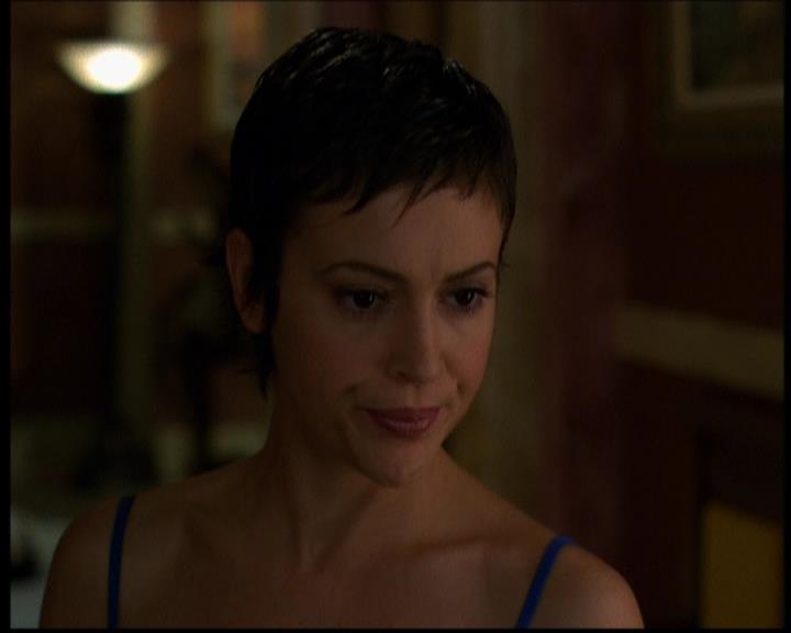 Charmed-Online-dot-614TheLegendOftheSleepyHalliwell0477.jpg