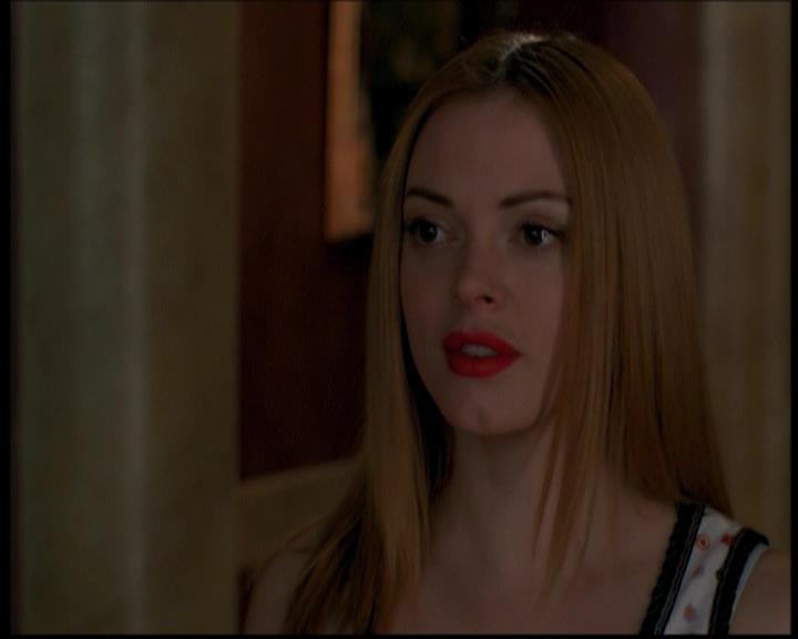 Charmed-Online-dot-614TheLegendOftheSleepyHalliwell0486.jpg