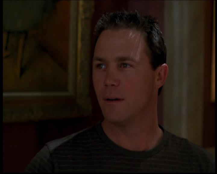 Charmed-Online-dot-614TheLegendOftheSleepyHalliwell0491.jpg Charmed-Online-dot-614TheLegendOftheSleepyHalliwell0491.jpg