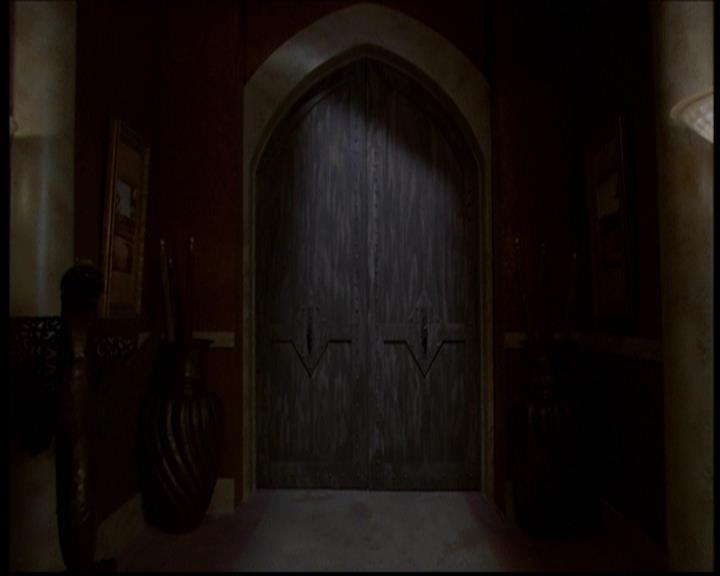 Charmed-Online-dot-614TheLegendOftheSleepyHalliwell0497.jpg Charmed-Online-dot-614TheLegendOftheSleepyHalliwell0497.jpg