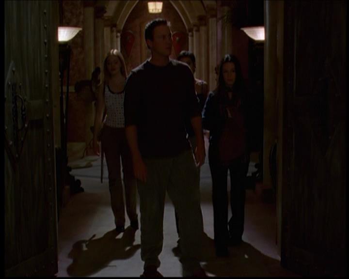 Charmed-Online-dot-614TheLegendOftheSleepyHalliwell0512.jpg Charmed-Online-dot-614TheLegendOftheSleepyHalliwell0512.jpg