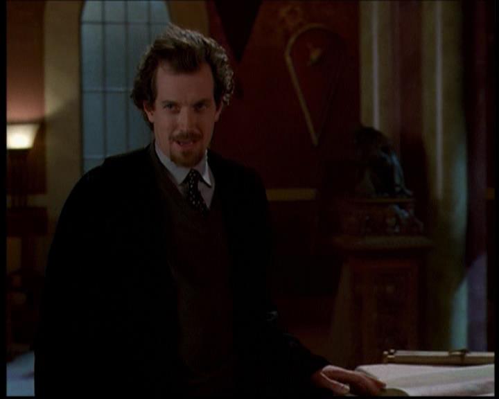 Charmed-Online-dot-614TheLegendOftheSleepyHalliwell0560.jpg