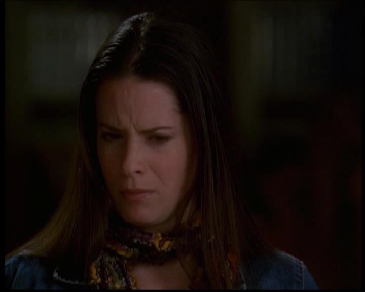 Charmed-Online-dot-614TheLegendOftheSleepyHalliwell0652.jpg Charmed-Online-dot-614TheLegendOftheSleepyHalliwell0652.jpg