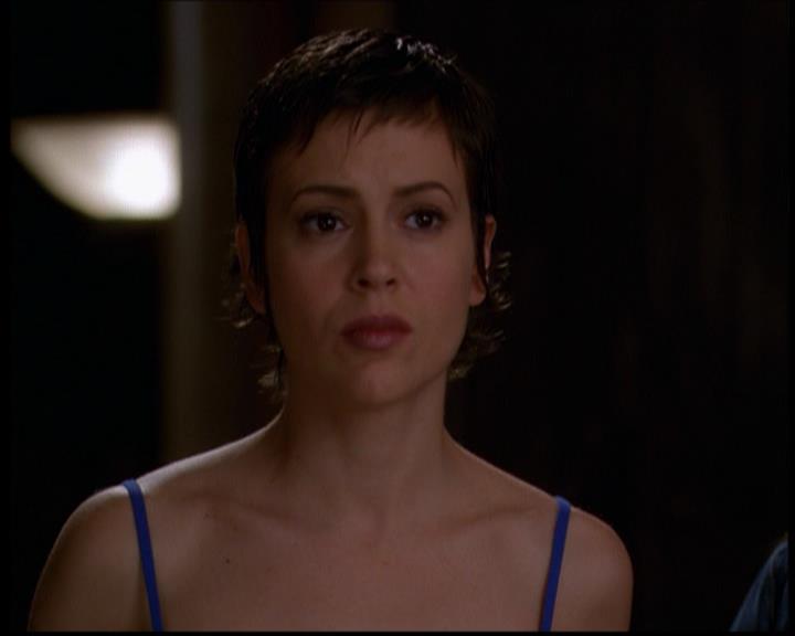Charmed-Online-dot-614TheLegendOftheSleepyHalliwell0660.jpg Charmed-Online-dot-614TheLegendOftheSleepyHalliwell0660.jpg