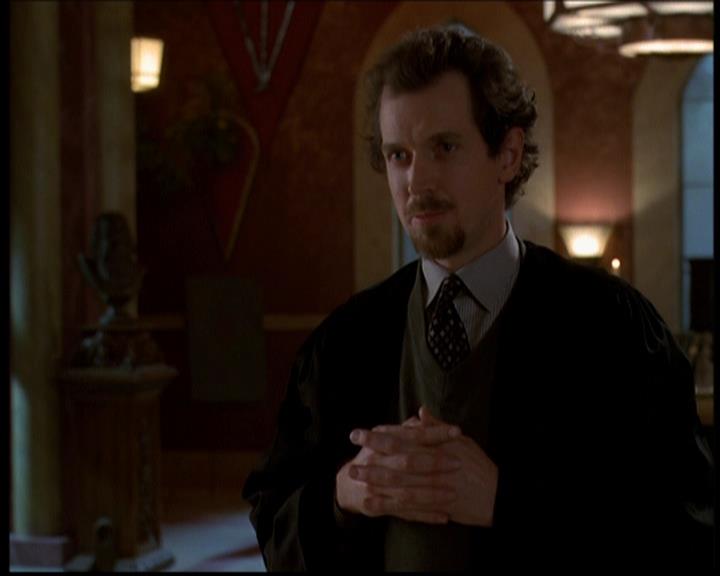 Charmed-Online-dot-614TheLegendOftheSleepyHalliwell0666.jpg