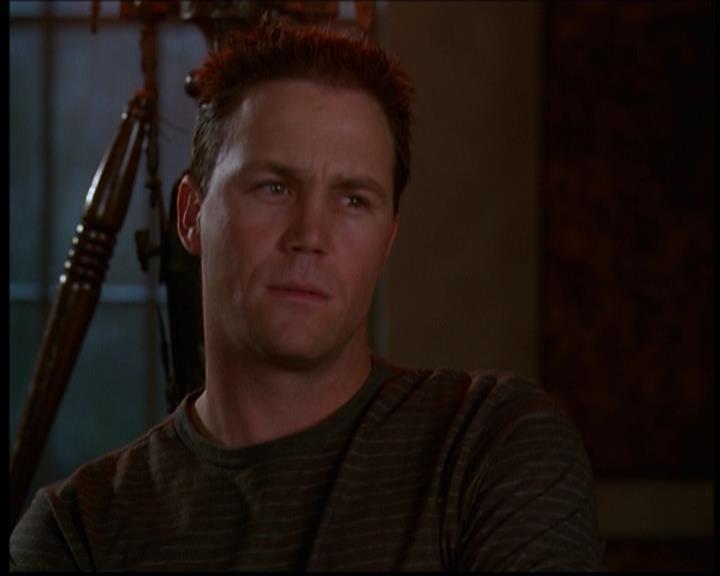 Charmed-Online-dot-614TheLegendOftheSleepyHalliwell0680.jpg