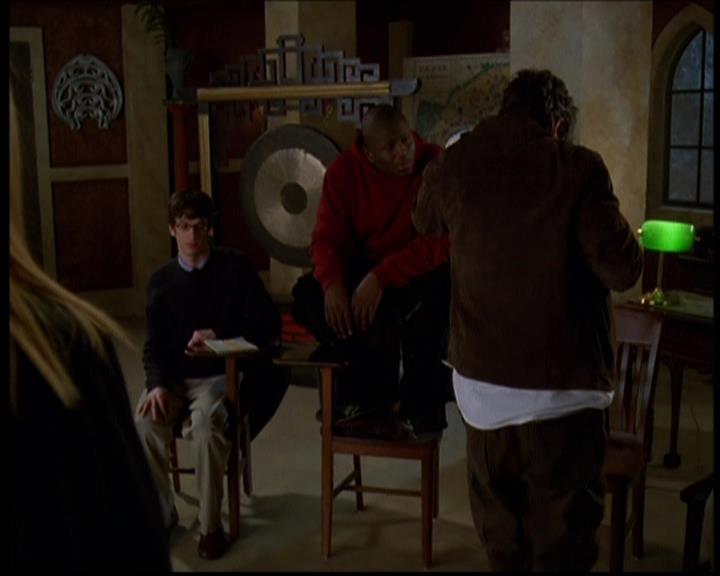 Charmed-Online-dot-614TheLegendOftheSleepyHalliwell0713.jpg Charmed-Online-dot-614TheLegendOftheSleepyHalliwell0713.jpg