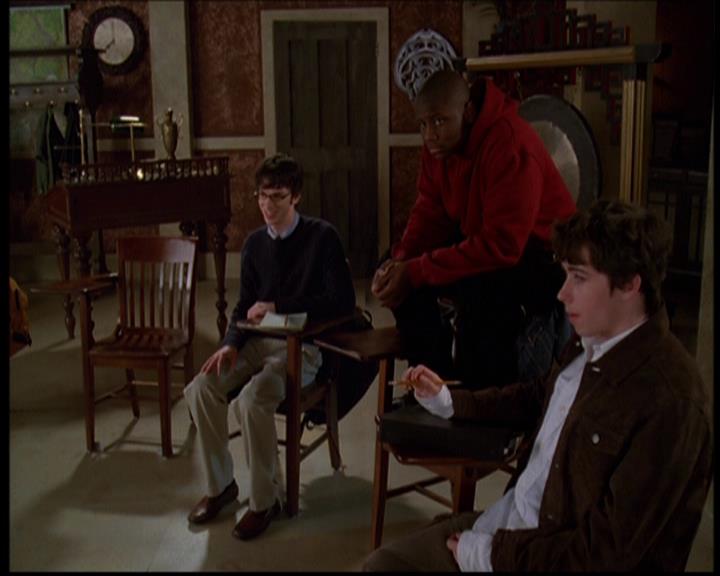 Charmed-Online-dot-614TheLegendOftheSleepyHalliwell0729.jpg