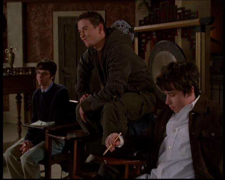Charmed-Online-dot-614TheLegendOftheSleepyHalliwell0757.jpg