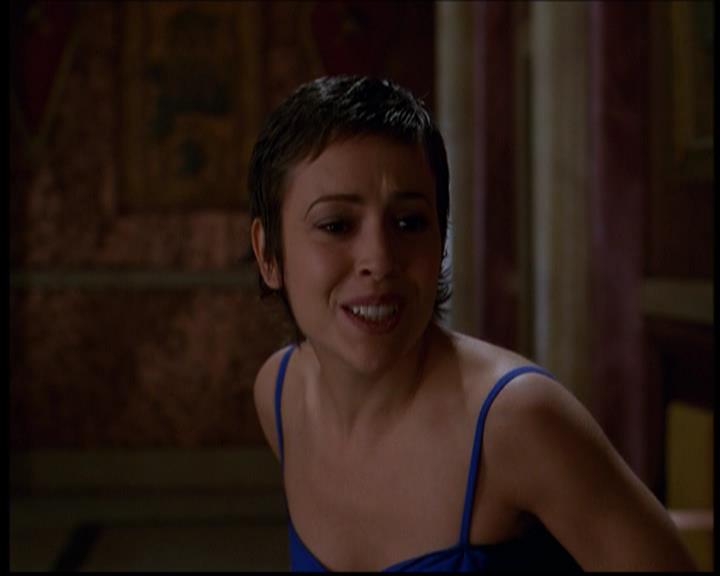 Charmed-Online-dot-614TheLegendOftheSleepyHalliwell0783.jpg Charmed-Online-dot-614TheLegendOftheSleepyHalliwell0783.jpg
