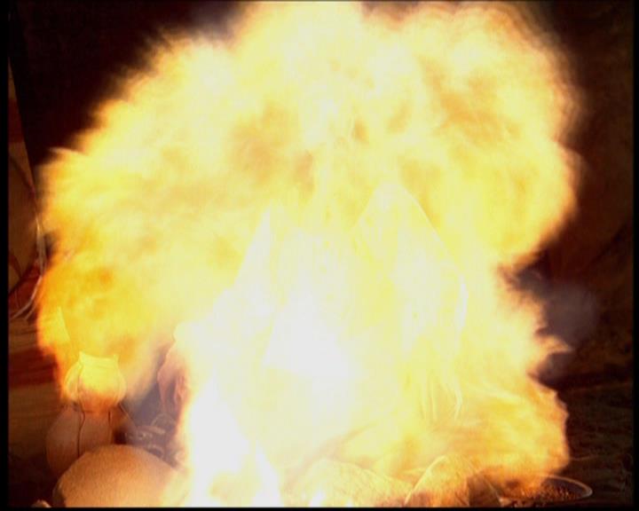 Charmed-Online-dot-614TheLegendOftheSleepyHalliwell0808.jpg Charmed-Online-dot-614TheLegendOftheSleepyHalliwell0808.jpg