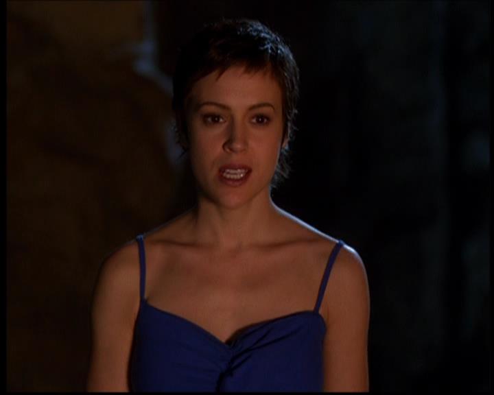 Charmed-Online-dot-614TheLegendOftheSleepyHalliwell0812.jpg Charmed-Online-dot-614TheLegendOftheSleepyHalliwell0812.jpg