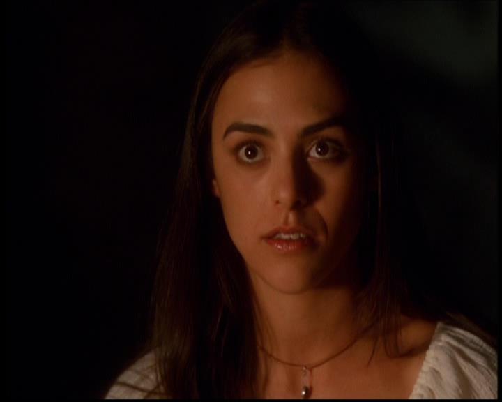 Charmed-Online-dot-614TheLegendOftheSleepyHalliwell0832.jpg