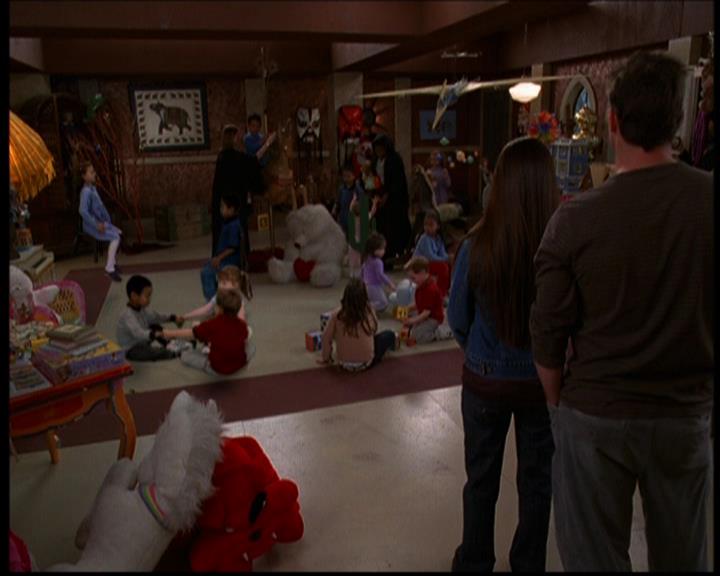 Charmed-Online-dot-614TheLegendOftheSleepyHalliwell0849.jpg