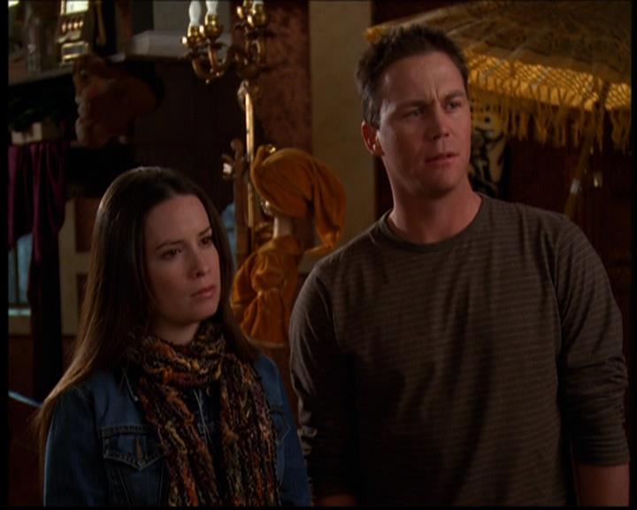 Charmed-Online-dot-614TheLegendOftheSleepyHalliwell0896.jpg