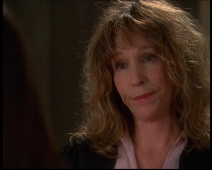 Charmed-Online-dot-614TheLegendOftheSleepyHalliwell0907.jpg Charmed-Online-dot-614TheLegendOftheSleepyHalliwell0907.jpg