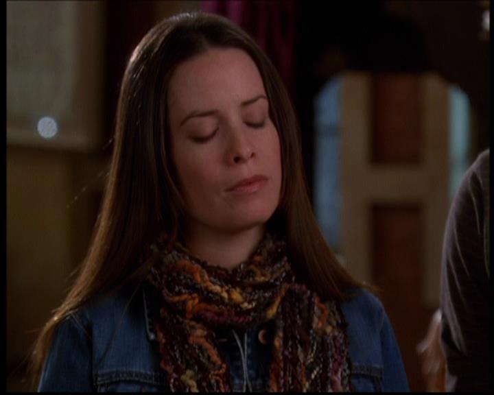 Charmed-Online-dot-614TheLegendOftheSleepyHalliwell0908.jpg