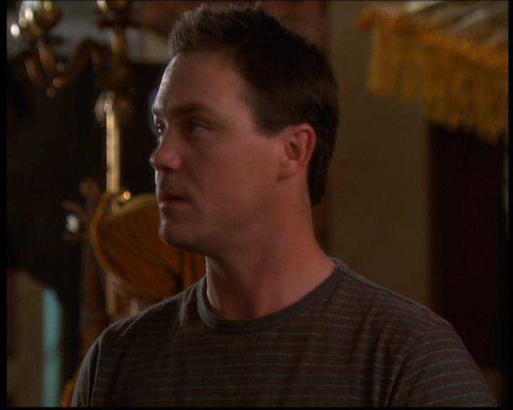 Charmed-Online-dot-614TheLegendOftheSleepyHalliwell0909.jpg Charmed-Online-dot-614TheLegendOftheSleepyHalliwell0909.jpg