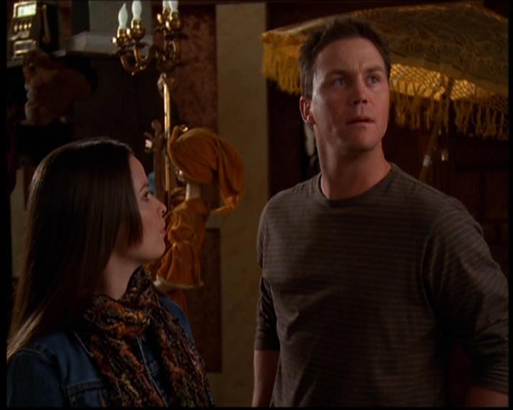 Charmed-Online-dot-614TheLegendOftheSleepyHalliwell0911.jpg