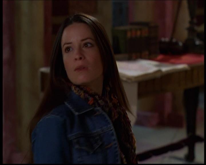 Charmed-Online-dot-614TheLegendOftheSleepyHalliwell0923.jpg