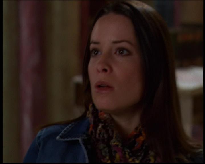 Charmed-Online-dot-614TheLegendOftheSleepyHalliwell0924.jpg