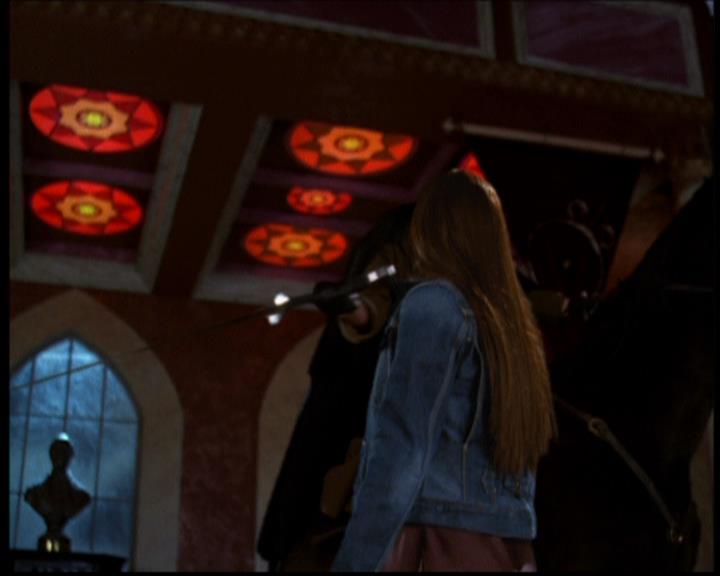 Charmed-Online-dot-614TheLegendOftheSleepyHalliwell0926.jpg
