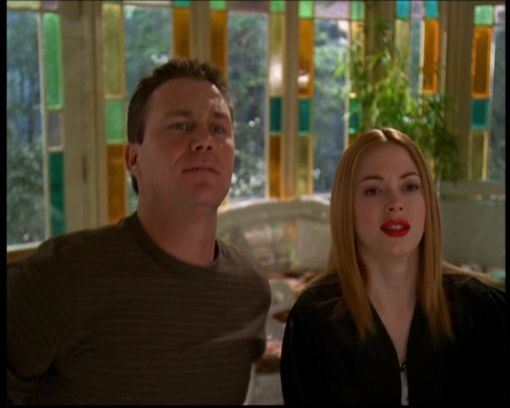 Charmed-Online-dot-614TheLegendOftheSleepyHalliwell0951.jpg