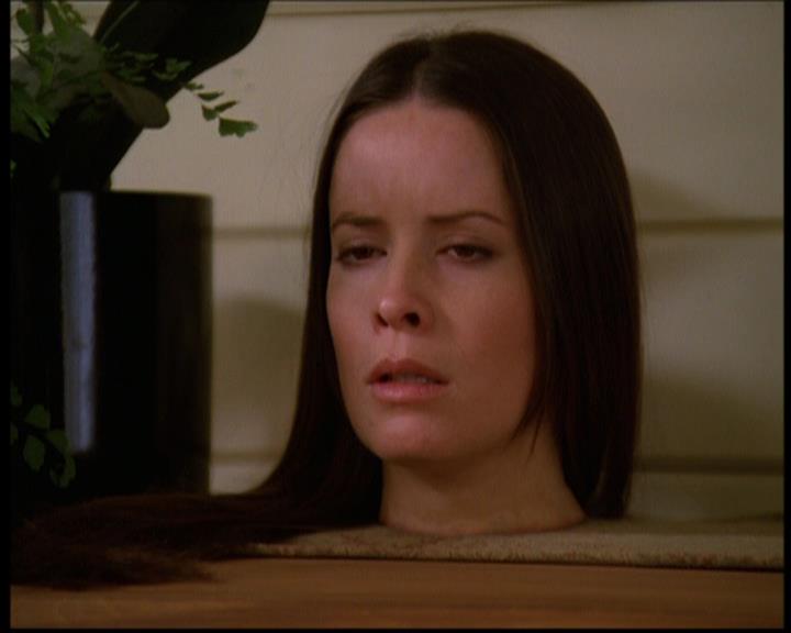 Charmed-Online-dot-614TheLegendOftheSleepyHalliwell1005.jpg