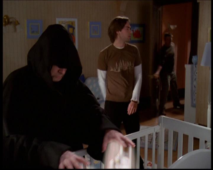 Charmed-Online-dot-614TheLegendOftheSleepyHalliwell1022.jpg Charmed-Online-dot-614TheLegendOftheSleepyHalliwell1022.jpg