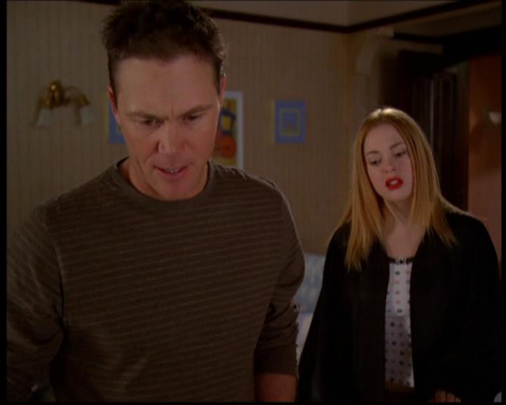 Charmed-Online-dot-614TheLegendOftheSleepyHalliwell1053.jpg