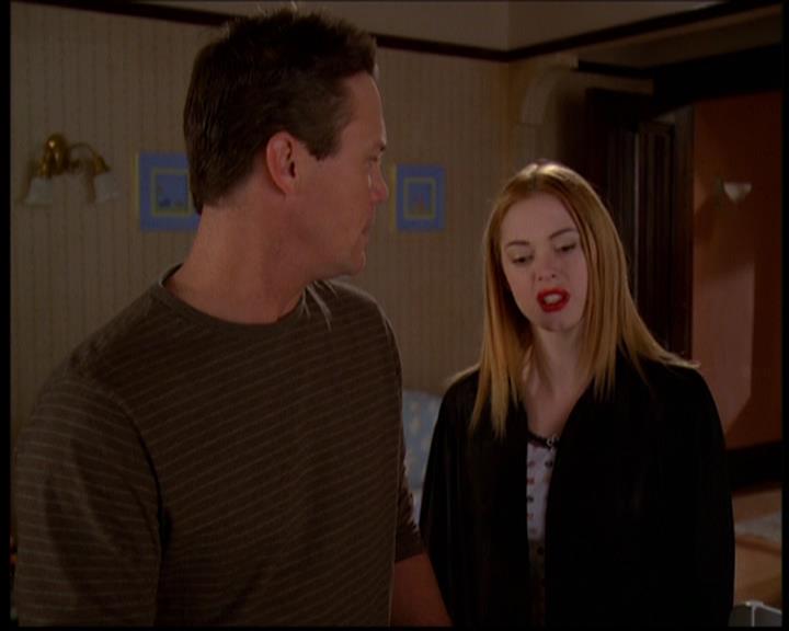 Charmed-Online-dot-614TheLegendOftheSleepyHalliwell1059.jpg