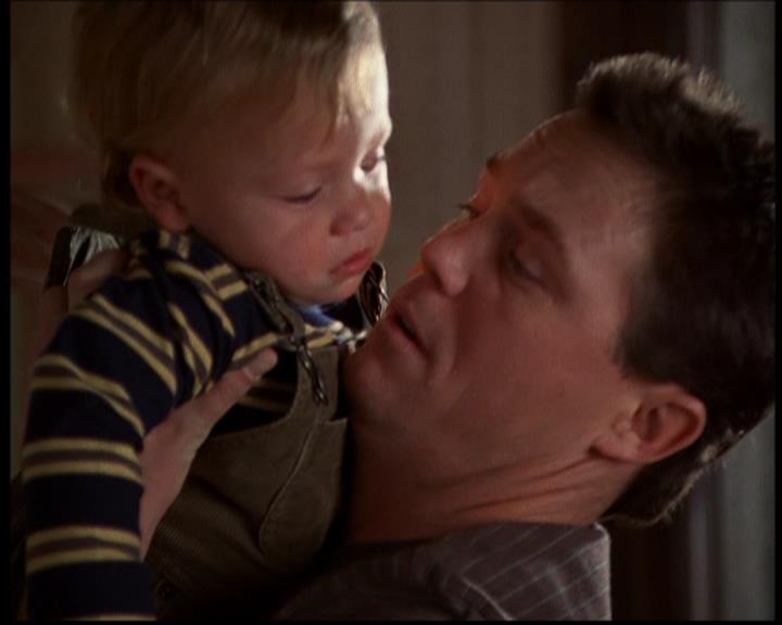 Charmed-Online-dot-614TheLegendOftheSleepyHalliwell1064.jpg