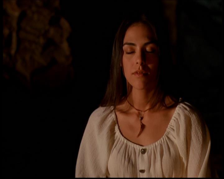 Charmed-Online-dot-614TheLegendOftheSleepyHalliwell1091.jpg Charmed-Online-dot-614TheLegendOftheSleepyHalliwell1091.jpg