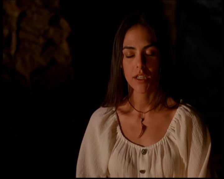 Charmed-Online-dot-614TheLegendOftheSleepyHalliwell1092.jpg Charmed-Online-dot-614TheLegendOftheSleepyHalliwell1092.jpg