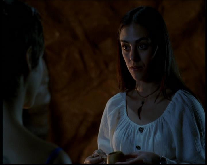 Charmed-Online-dot-614TheLegendOftheSleepyHalliwell1128.jpg
