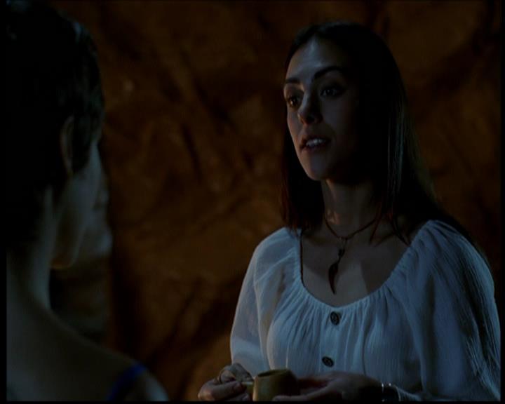 Charmed-Online-dot-614TheLegendOftheSleepyHalliwell1130.jpg