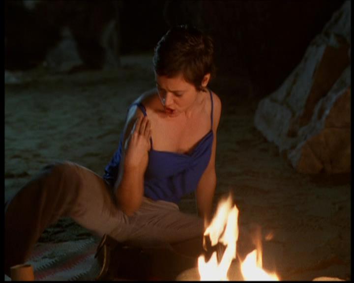 Charmed-Online-dot-614TheLegendOftheSleepyHalliwell1178.jpg