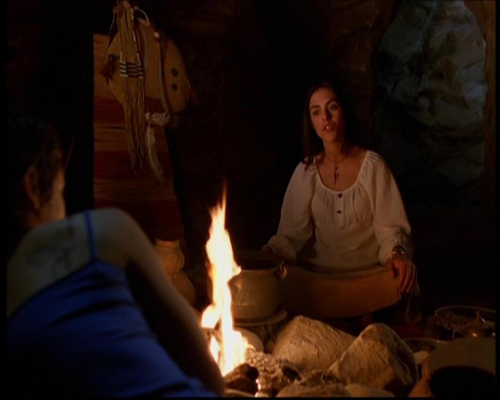 Charmed-Online-dot-614TheLegendOftheSleepyHalliwell1182.jpg
