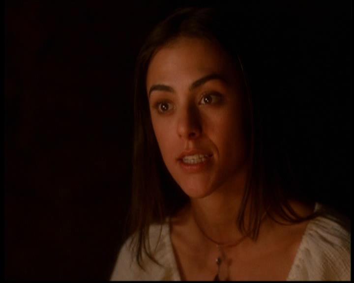 Charmed-Online-dot-614TheLegendOftheSleepyHalliwell1193.jpg Charmed-Online-dot-614TheLegendOftheSleepyHalliwell1193.jpg