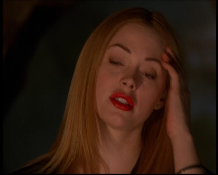 Charmed-Online-dot-614TheLegendOftheSleepyHalliwell1209.jpg Charmed-Online-dot-614TheLegendOftheSleepyHalliwell1209.jpg